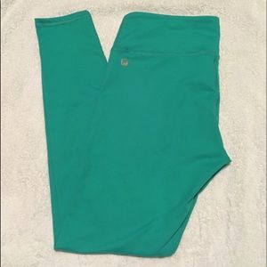 Fabletics mid-rise Powerhold Legging